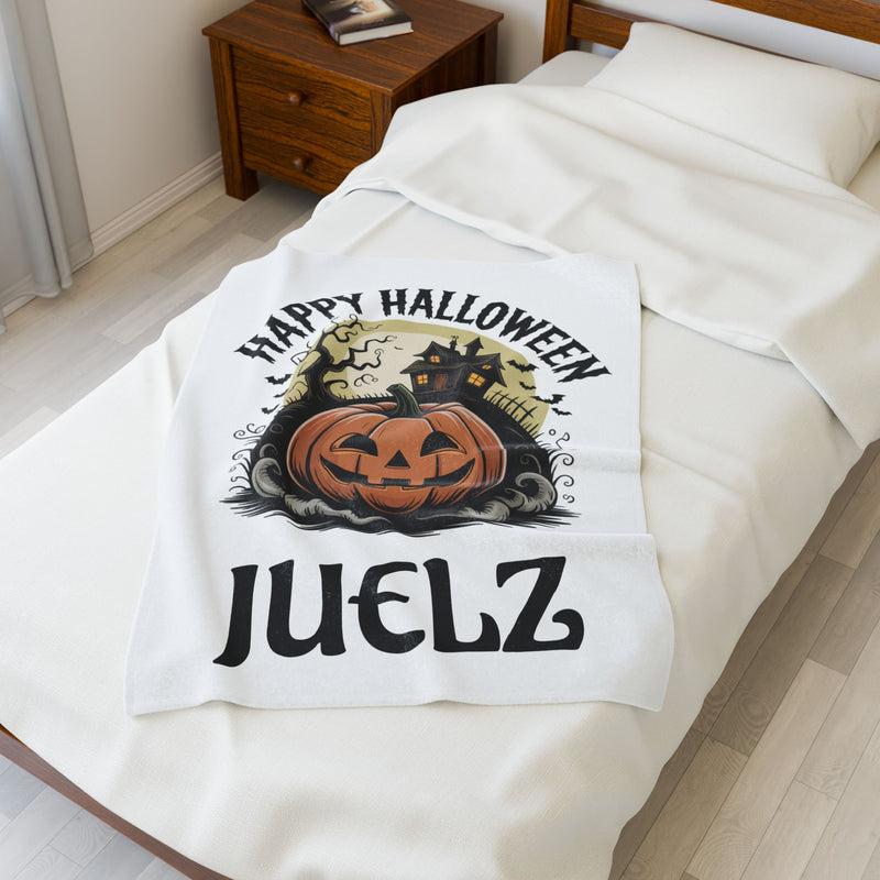 Halloween Velveteen Plush Blanket, Cozy Throw for Spooky Nights, Personalized Gift, Autumn Decor, Warm and Soft Blanket